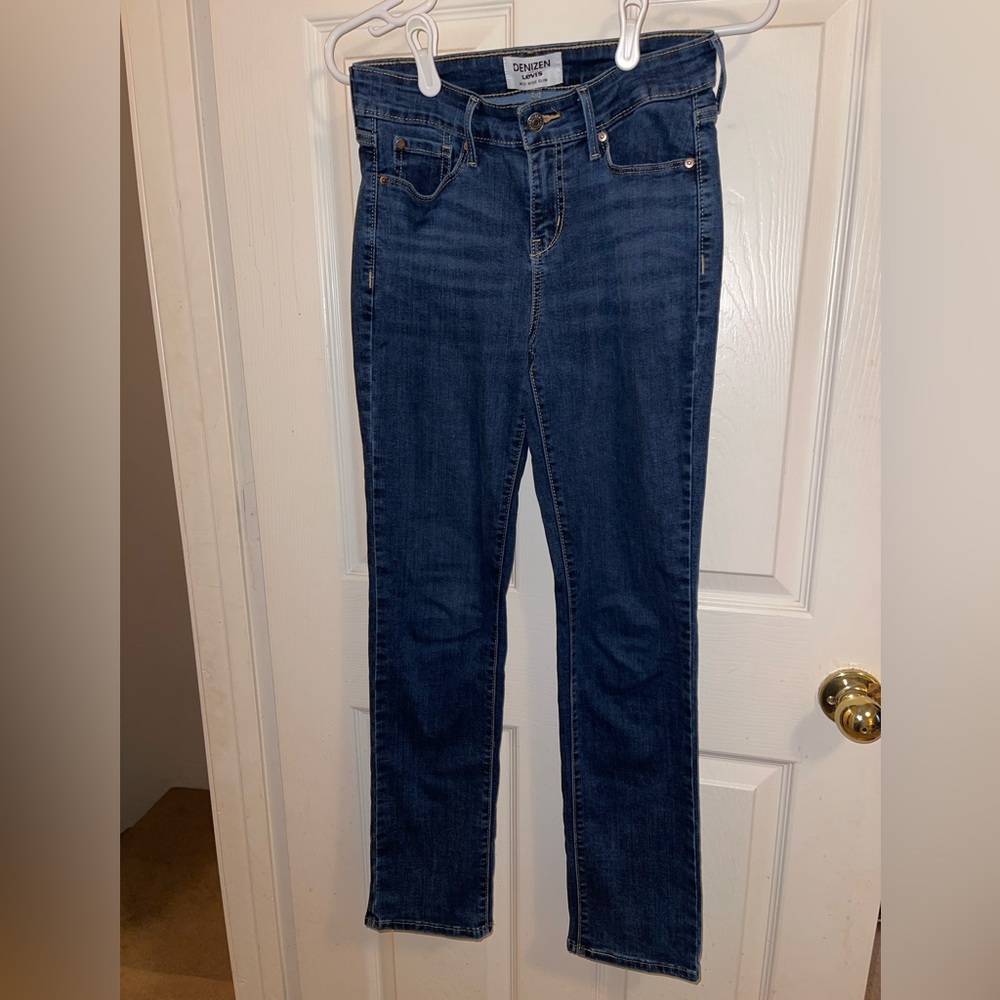 Denizen Levi’s Mid Rise Slim Size 6